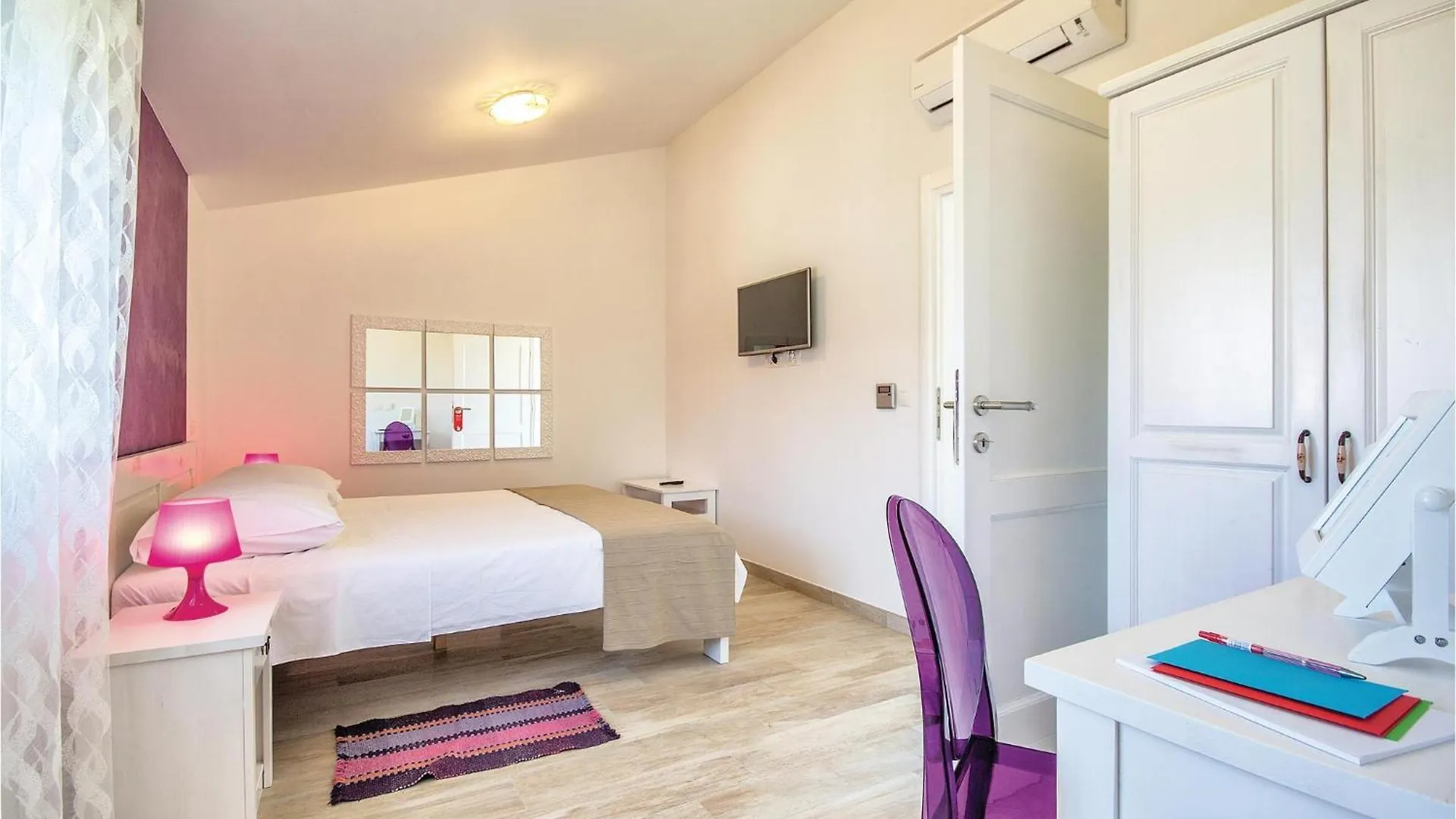 Stunning Home In Premantura With Wifi