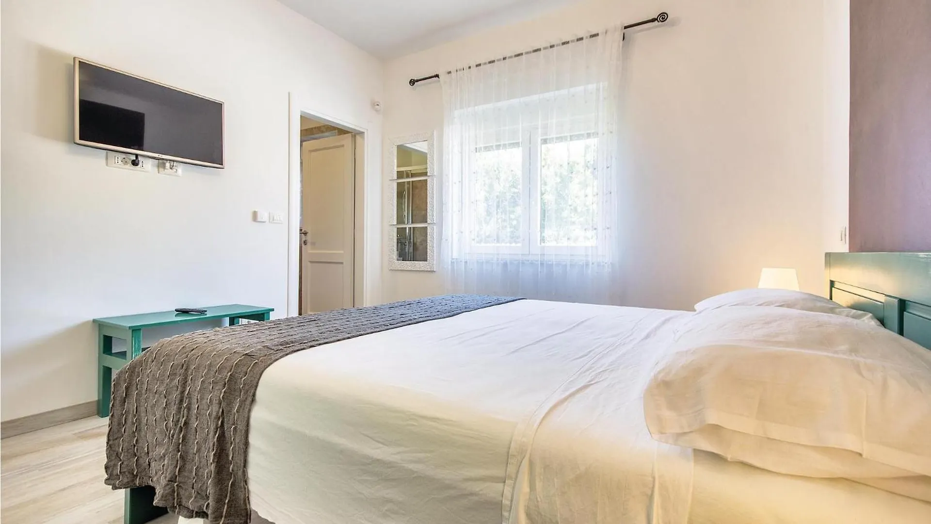 Stunning Home In Premantura With Wifi Holiday home