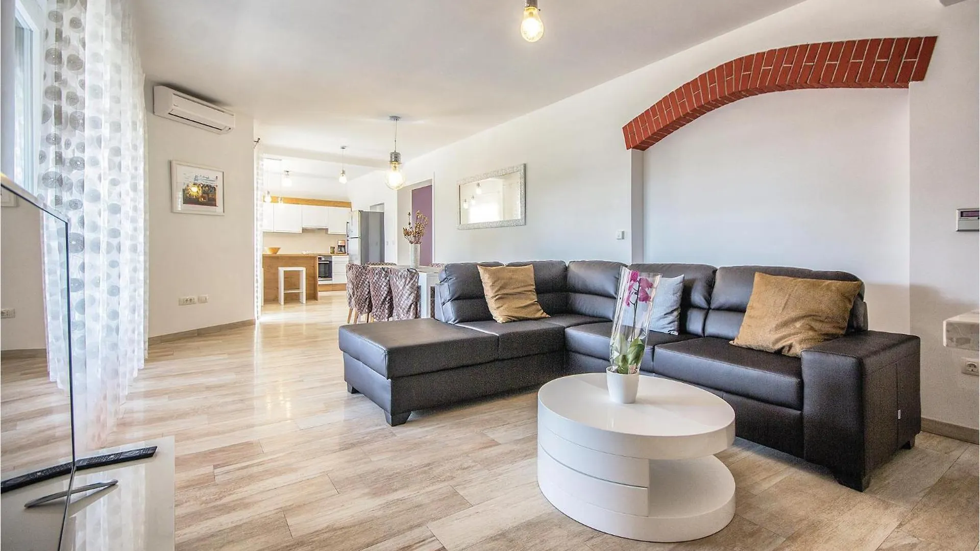 Stunning Home In Premantura With Wifi